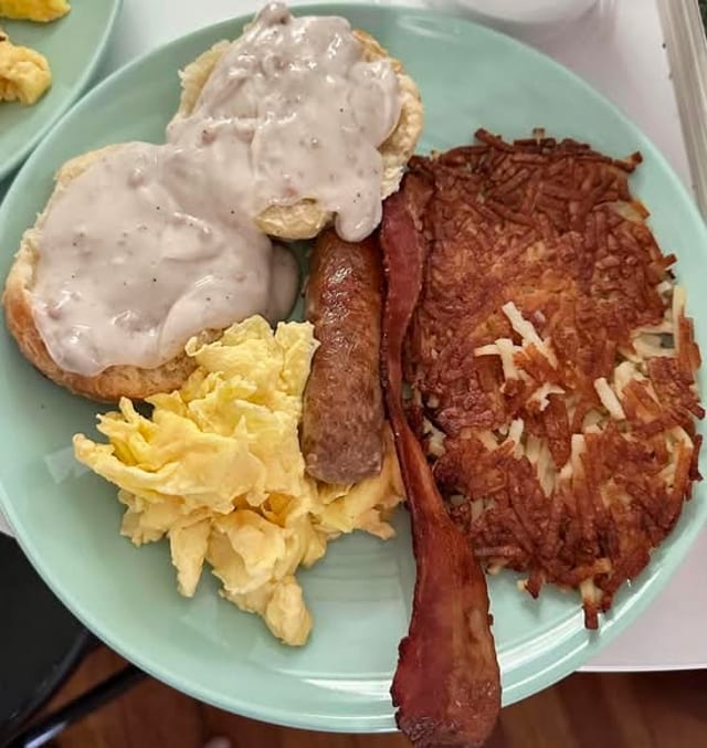 1x5 - Biscuit, Gravy, 1 Egg, 1 Bacon, 1 Sausage.