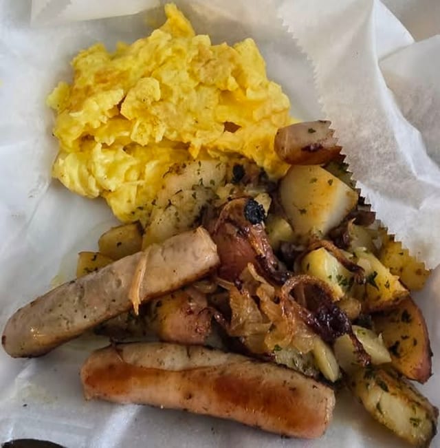 2 Eggs with Sausage Links Breakfast.